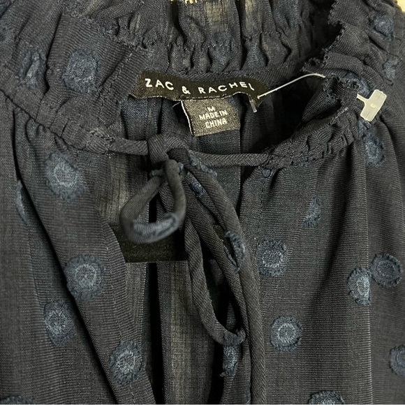 Zac & Rachel Women’s Textured Dot Cinched Waist Top Navy Medium - Picture 4 of 5